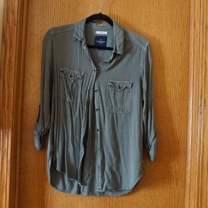 American Eagle Button Up